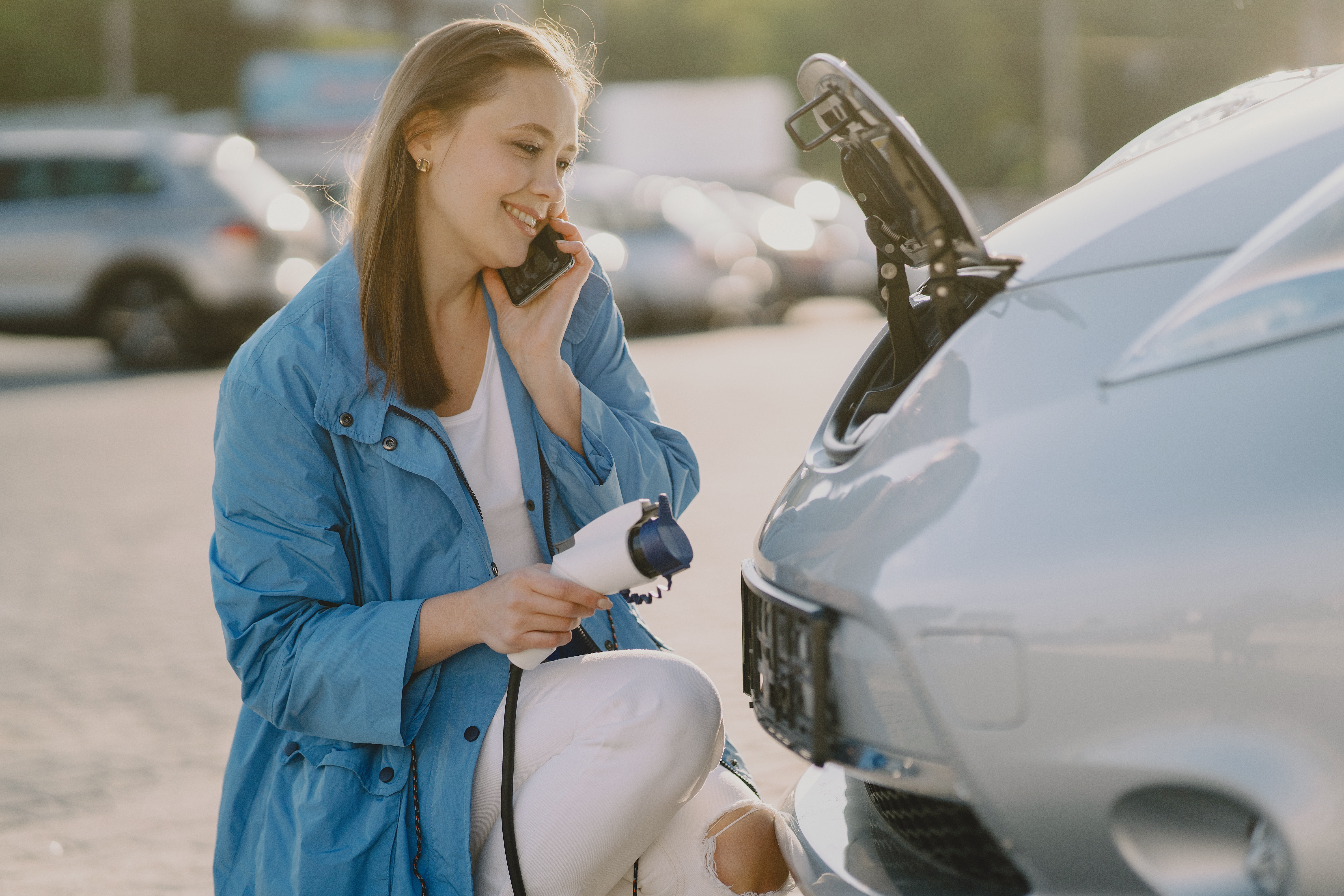 Quelles sont les garanties incluses dans une assurance pour voiture électrique ou hybride?